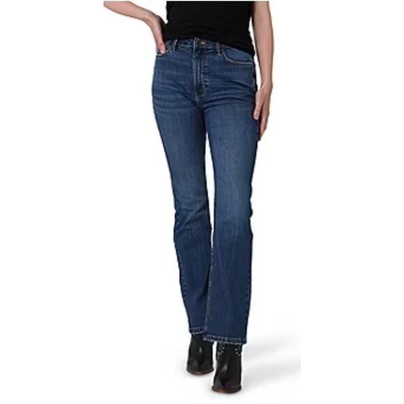 Wrangler Women 20W x 34 Dark Wash Boot Cut Western Rodeo Denim Jeans - Picture 1 of 7